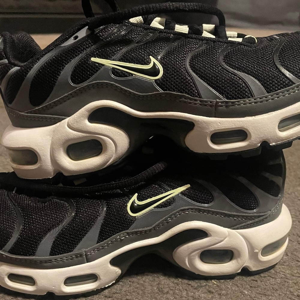 Nike air